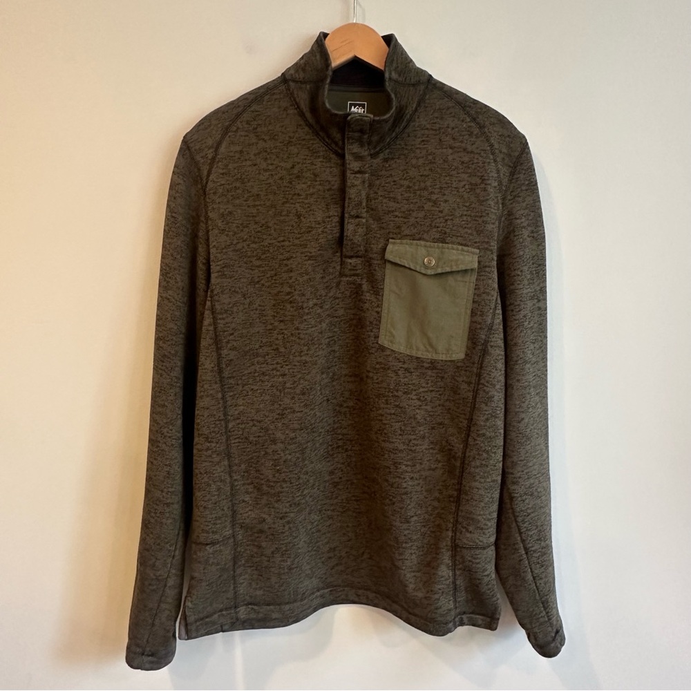 REI Men’s Adventures Fleece Sweater in Green EUC Small